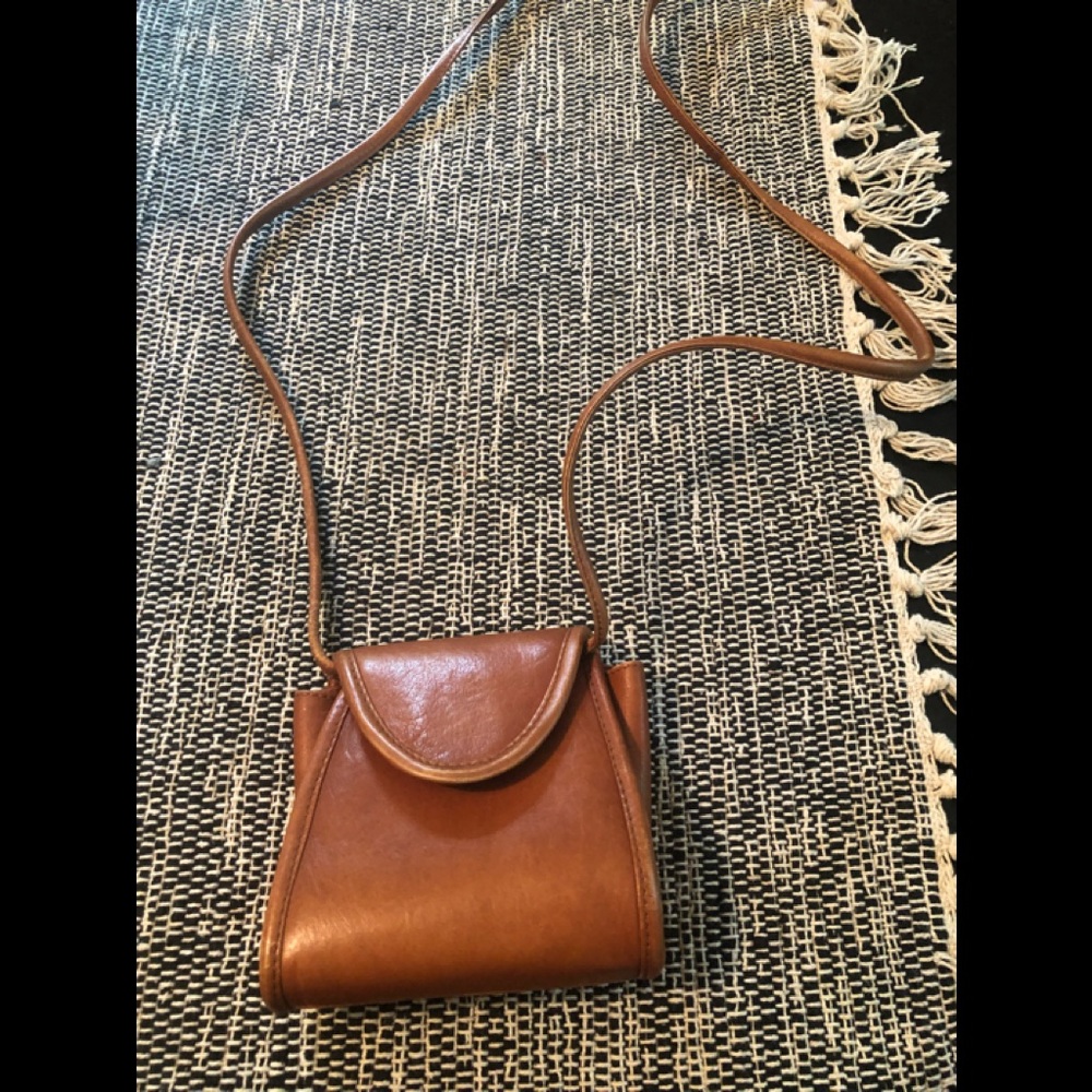 Tan leather small purse